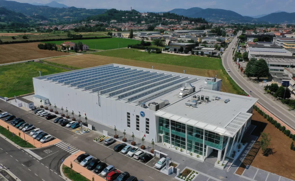 کارخانه جدید رینهازن در ایتالیا