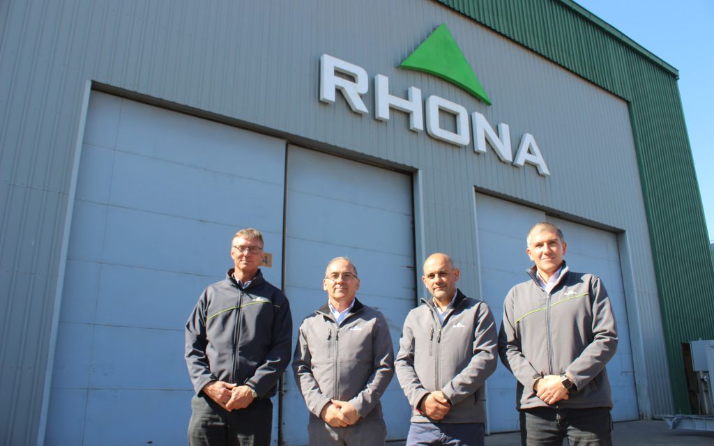 تیم شرکت رونا که موفق به ساخت بزرگترین ترانسفورماتور در شیلی شدند